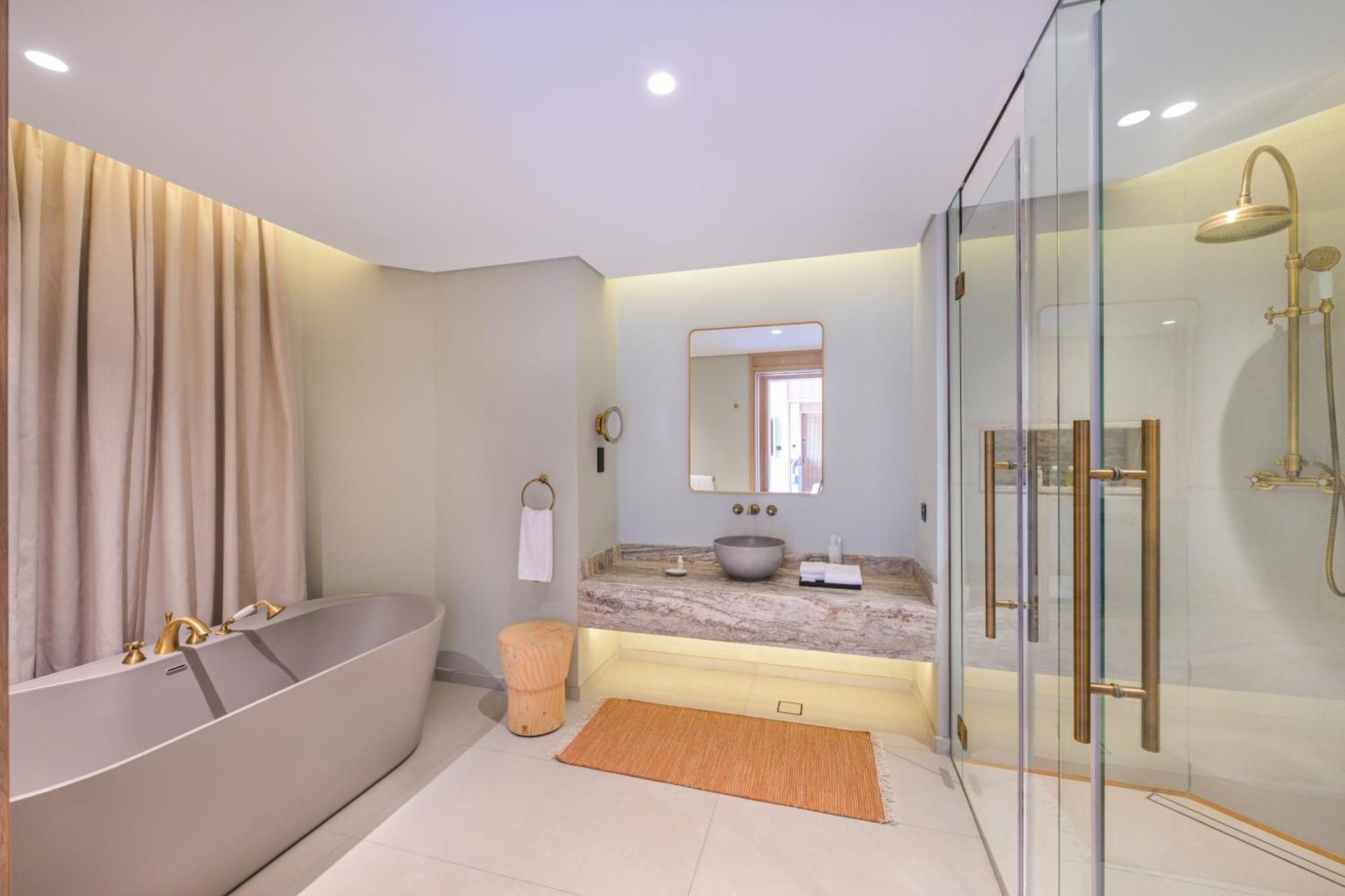 Mysk Al Badayer Retreat Hotel Margham Eksteriør billede Bathroom